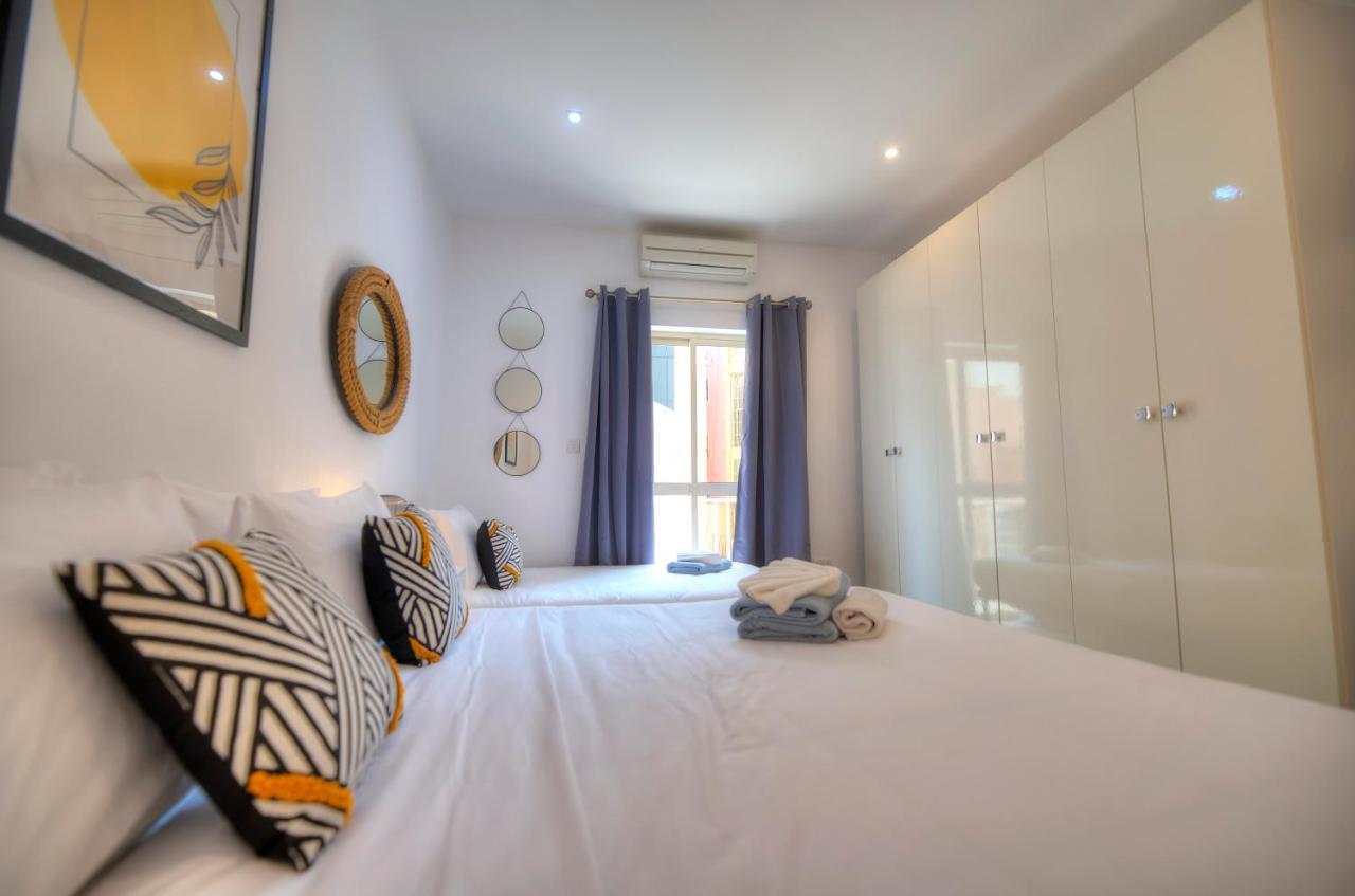 Spacious 4 Bedrooms With Sea View Balcony Goslm-3 Sliema Dış mekan fotoğraf